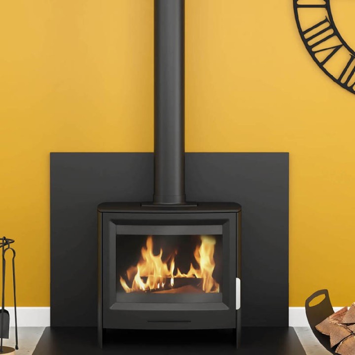 Placa de protecció de paret quadrada negra llisa per a estufes de pellets de llenya - Capska