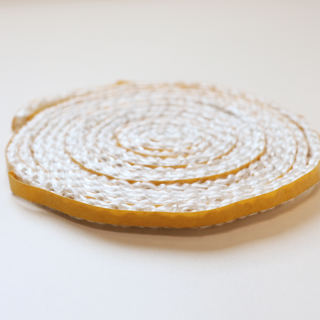 Joint plat autocollant (blanc) 7 x 3 mm - 2,50 m - Capska